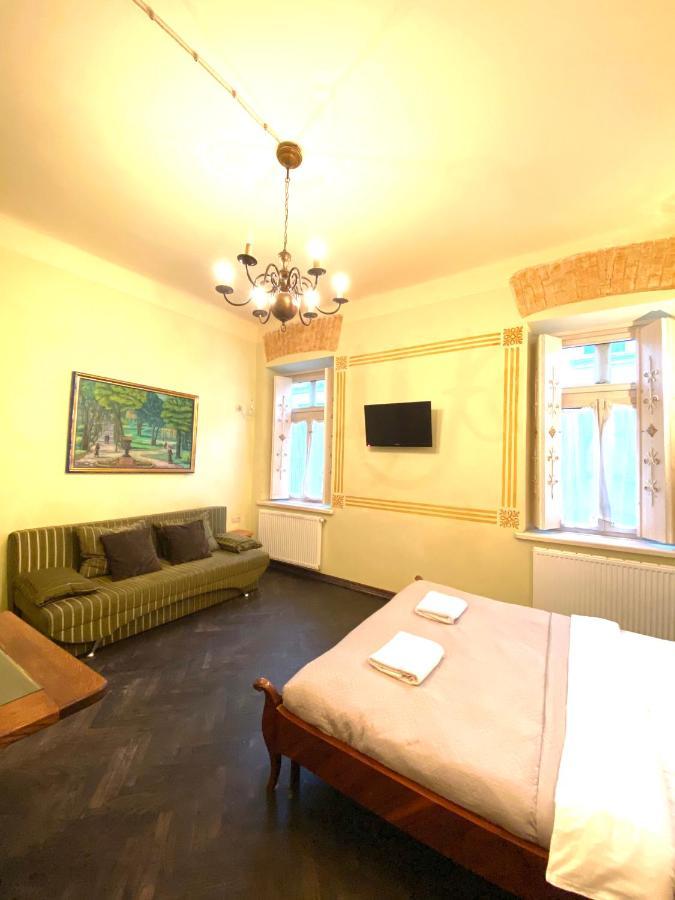 Квартира Подобово На Вулиці Валова 21А Lviv Extérieur photo