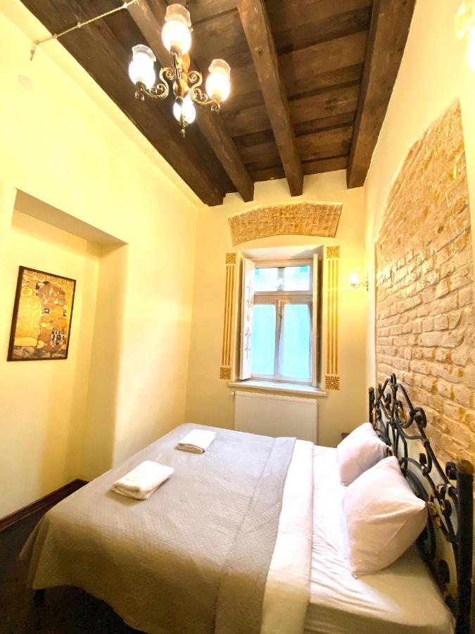 Квартира Подобово На Вулиці Валова 21А Lviv Extérieur photo